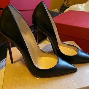 💄SOLD💄Christian Louboutin  So Kate 39